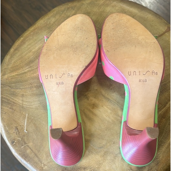 Polka Dot Kitten Heels - Picture 3 of 6